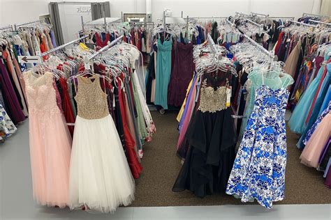 formal dress consignment in nashville.